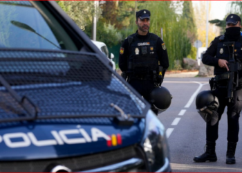 Spanjë/ Sherr në lokal, shqiptari i pret fytin me gotë një personi