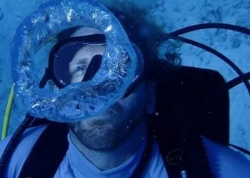 Profesori amerikan që dëshiron të jetojë për 100 ditë nën ujë