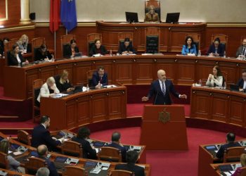 Rama e nis me fyerje ndaj opozitës: Ujëra të zeza, jashtëqitje…