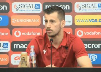 “T’i qasemi sfidës me seriozitet”/ Ramadani besimplotë për duelin ndaj Polonisë