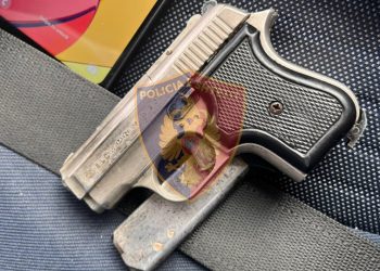 Qarkullonte me armë pa leje, arrestohet 39-vjeçari në Vlorë