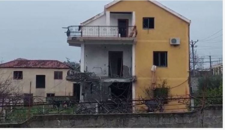 Shpërthimi me tritol dje në Laç, gjendet e djegur një makinë