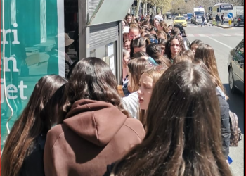 Meta: Transporti falas i jep fund halleve të studentëve