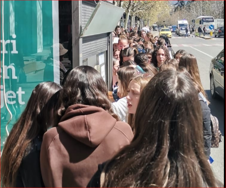 Meta: Transporti falas i jep fund halleve të studentëve