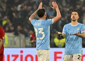 Lazio fiton derbin, tensione mes tifozëve dhe lojtarëve