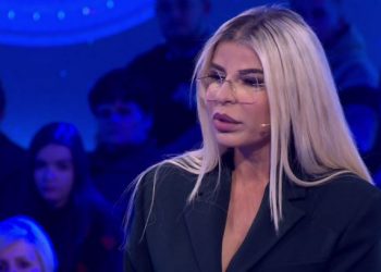 Humbi të motrën, Valbona Mema: Duket si ëndërr, ishte si një nënë