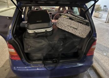 Morën valixhet me drogë në kufi, arrestohen 2 femra