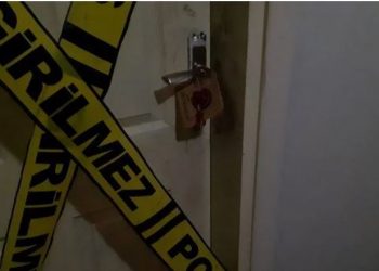 E tmerrshme, babai vret dy djemtë