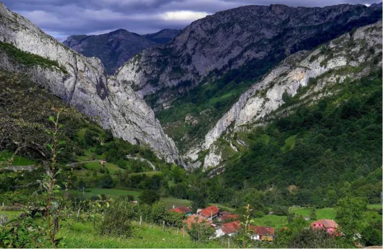 Fshati në Spanjë që paguan për të jetuar aty