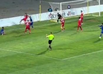 E turpshme/ Erzeni fiton penallti skandaloze