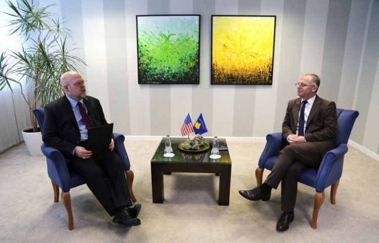 Takimi me Hovenier, Bislimi: Të përkushtuar për dialog