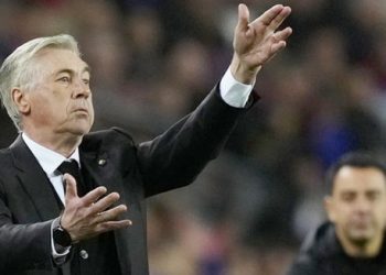 Fituan bindshëm, Carletto i jep super shpërblim