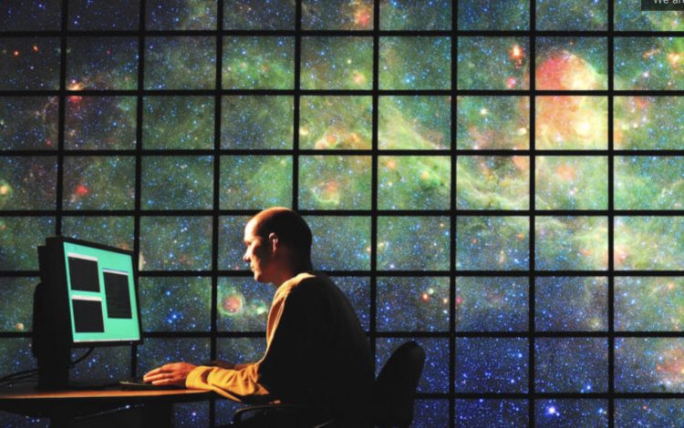 Profesori i Harvardit që mendon se alienët ekzistojnë