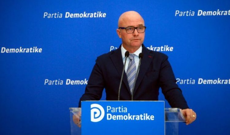 Mjerim, frikë dhe tallava në ‘kryeqytetin evropian të rinisë’!