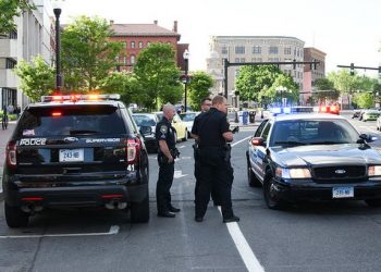 EMRAT/ Shpërndanin drogë të klasit A, arrestohen 7 shqiptarë