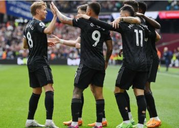 Shanset e Arsenal për të fituar titullin kanë rënë thuajse 20%