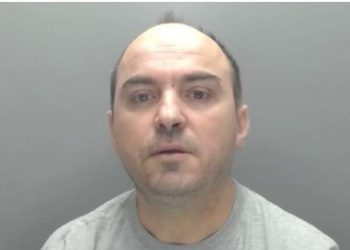 Shqiptari kapet në ‘shtëpi bari’ në Angli (Emri)