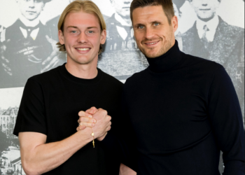 Dortmundi rinovon me mesfushorin e talentuar