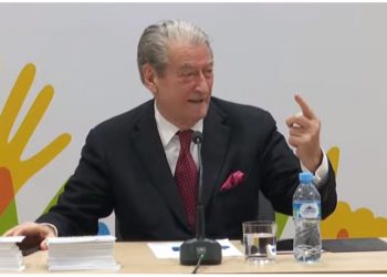 Ironizoi Këlliçin, Berisha i përgjigjet Ramës: Ju çmendi autobusi