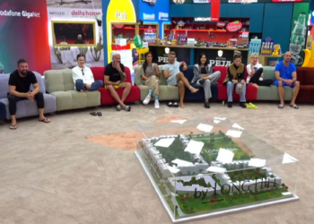 VIDEO/ Banorët e BBVIP shohin si i imiton ‘Portokallia’