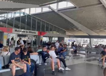 Rama na mbush me rrena, tragetet mbushen me familje që ikin…