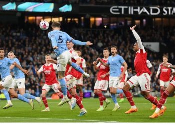 City shkatërron Arsenalin, ‘prek’ titullin