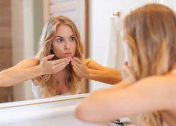 Çfarë është dismorfofobia, ose sëmundja e urrejtjes ndaj vetvetes