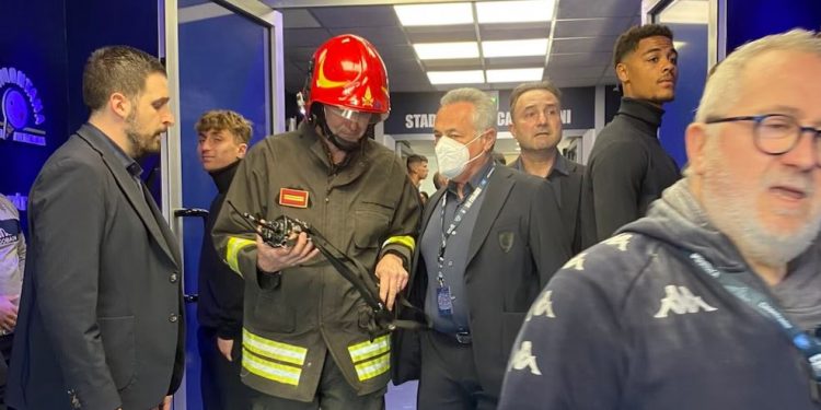 Shtyhet ndeshja e Serisë A, rrezikohet jeta e lojtarëve