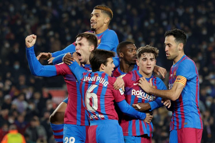 Dy yjet e Barcelonës mund të largohen falas këtë verë