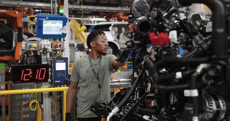 Populli amerikan i shqetësuar për tregun e punës