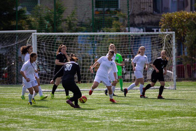 Apolonia mposht Pogradecin, Tirana dhe Vllaznia dominojnë