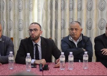 Bardhi kundër Alibeajt, në fushatë me kandidatin e Berishës