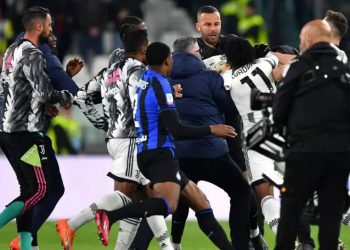 Provokuan sherr në fushë, ja çfarë rrezikojnë Cuadrado dhe Handa