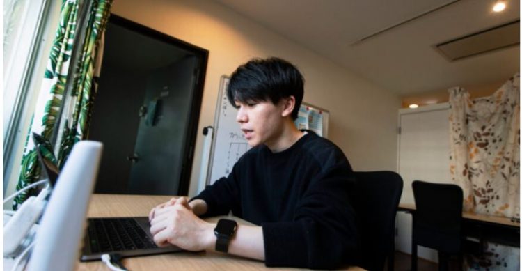 1.5 milion njerëz në Japoni jetojnë si vetmitarë