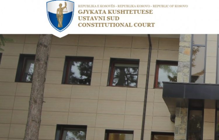 Kushtetuesja i jep të drejtë dy partive për KPK-në