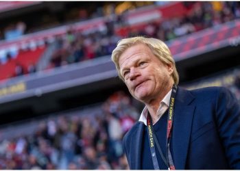 Oliver Kahn pranë largimit si CEO i Bayern Munich