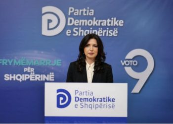 PD e Alibeaj kundër posterit të Këlliçit: Të ndalohen…