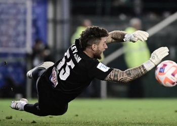 Një hero për penalltinë e pritur, portieri akuzohet për përdhunim