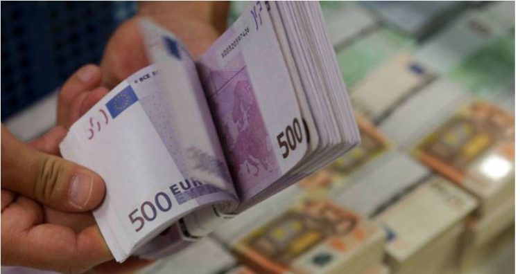 Diaspora dërgoi mbi 84 milionë euro në Kosovë gjatë shkurtit