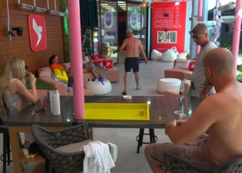 Kristi debaton me Efin pasi e qëlloi me vezë: Je pa karakter