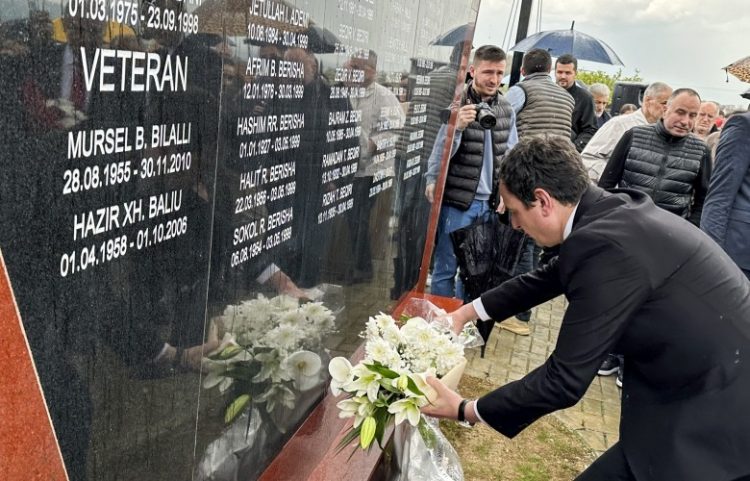 Kurti në Shtuticë, përkujton 274 dëshmorët dhe martirët e luftës