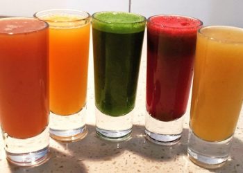 Ja efektet pozitive dhe negative të lëngjeve të frutave