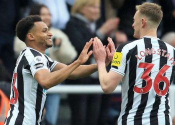 Newcastle shkërmoq Tottenhamin, ngjitet në vend të tretë