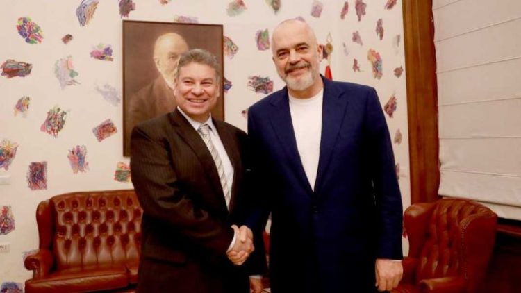 Gabriel Escobar takon Ramën, ja axhenda e tij