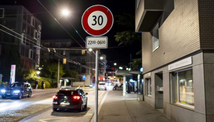 Qyteti ku asnjë makinë nuk mund të lëvizë më shumë se 30 km/h