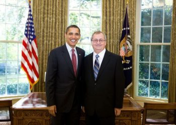 Diplomati i njohur jep alarmin: Rusia kërkon të destabilizojë Kosovën