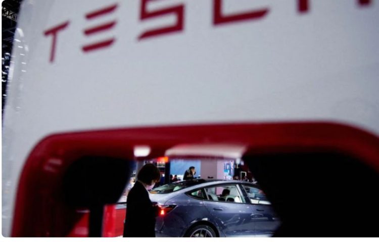 Tesla zgjeron zbritjet e çmimeve në tregjet e saj