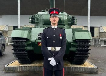 Togeri kosovar diplomohet në Akademinë Mbretërore Britanike