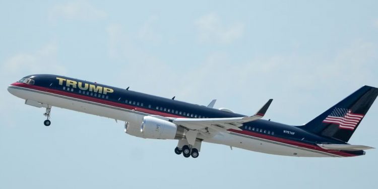 Donald Trump del para gjykatës? Mbërrin në New York