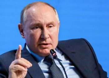 Absurde! Putin legalizon dëbimin e qytetarëve që nuk…
